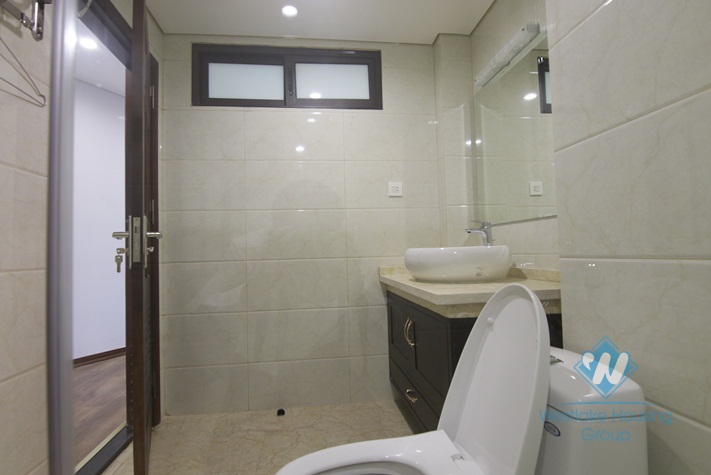 High floor 02 bedrooms apartment for rent in Ho Tung Mau, Hanoi